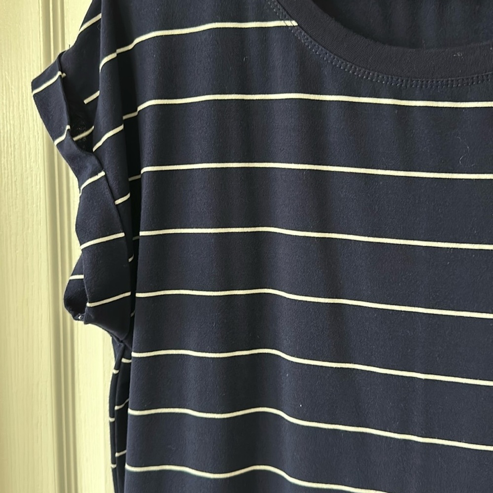 Carly Jean LA T-shirt Dress